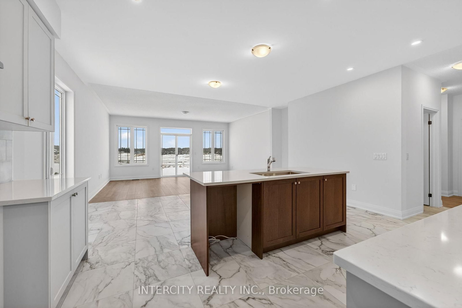 38 Legacy Circle • Wasaga Beach, ON photo 20
