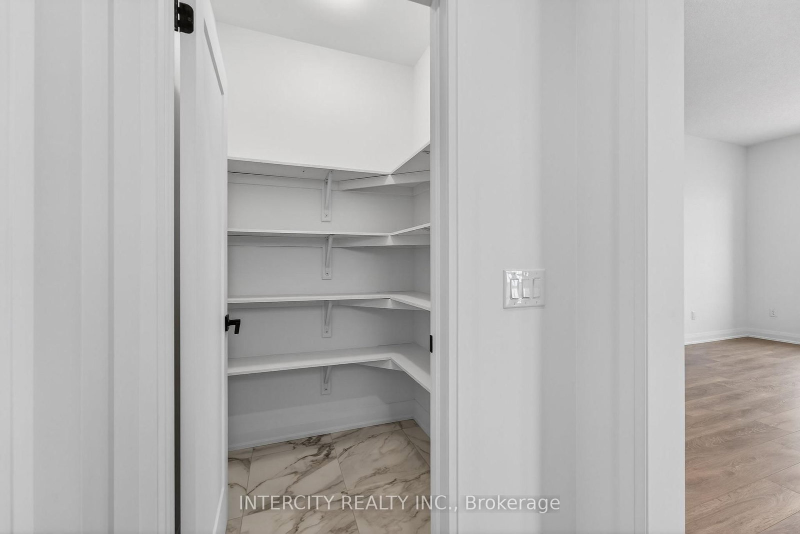 38 Legacy Circle • Wasaga Beach, ON photo 24