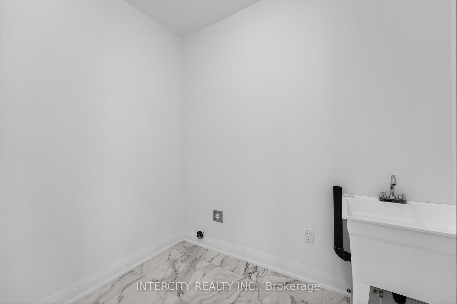 38 Legacy Circle • Wasaga Beach, ON photo 31