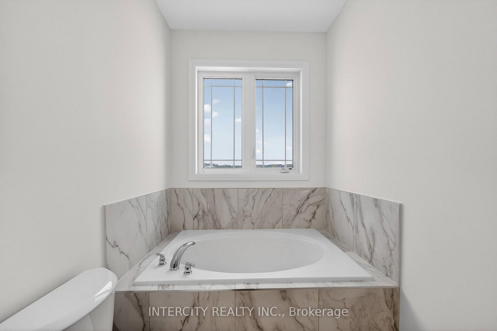 38 Legacy Circle • Wasaga Beach, ON photo 43