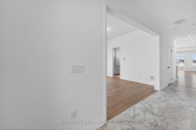 38 Legacy Circle • Wasaga Beach, ON photo 8