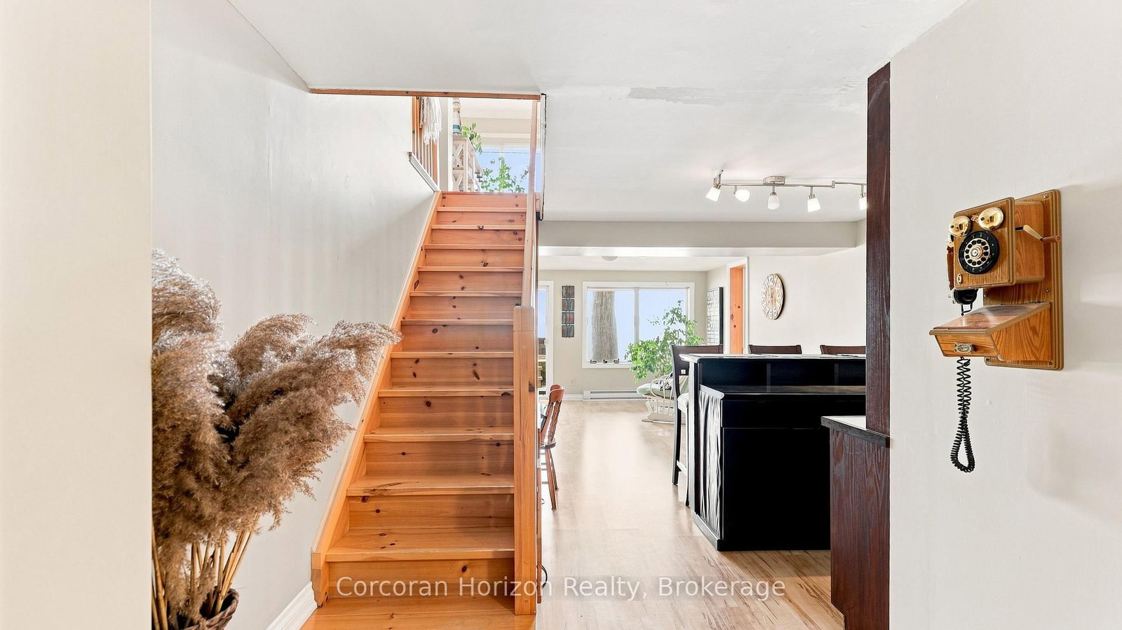 380 ROBINS POINT Road • Tay, ON photo 36