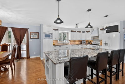 63 Lepage Drive • Penetanguishene, ON photo 8