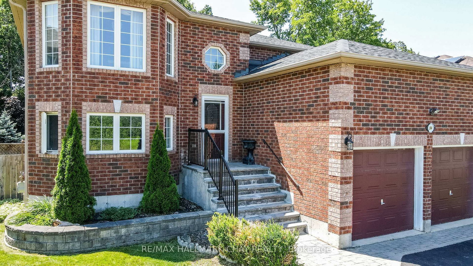 94 Sandringham Drive • Barrie, ON photo 11