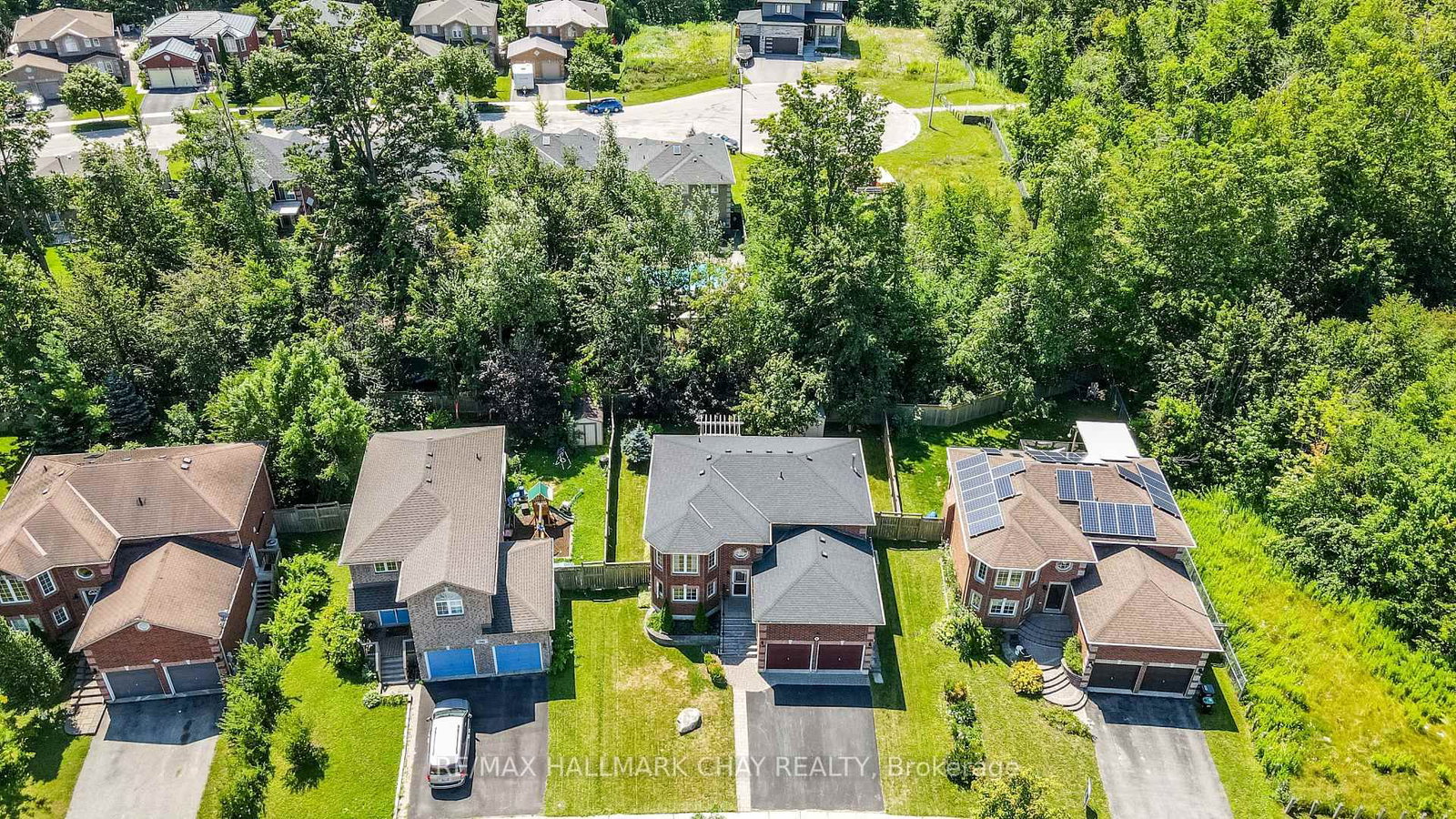 94 Sandringham Drive • Barrie, ON photo 26