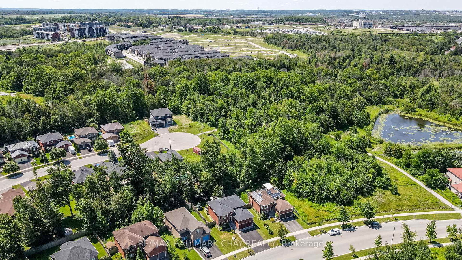 94 Sandringham Drive • Barrie, ON photo 32