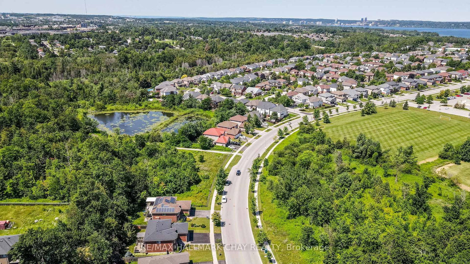 94 Sandringham Drive • Barrie, ON photo 34