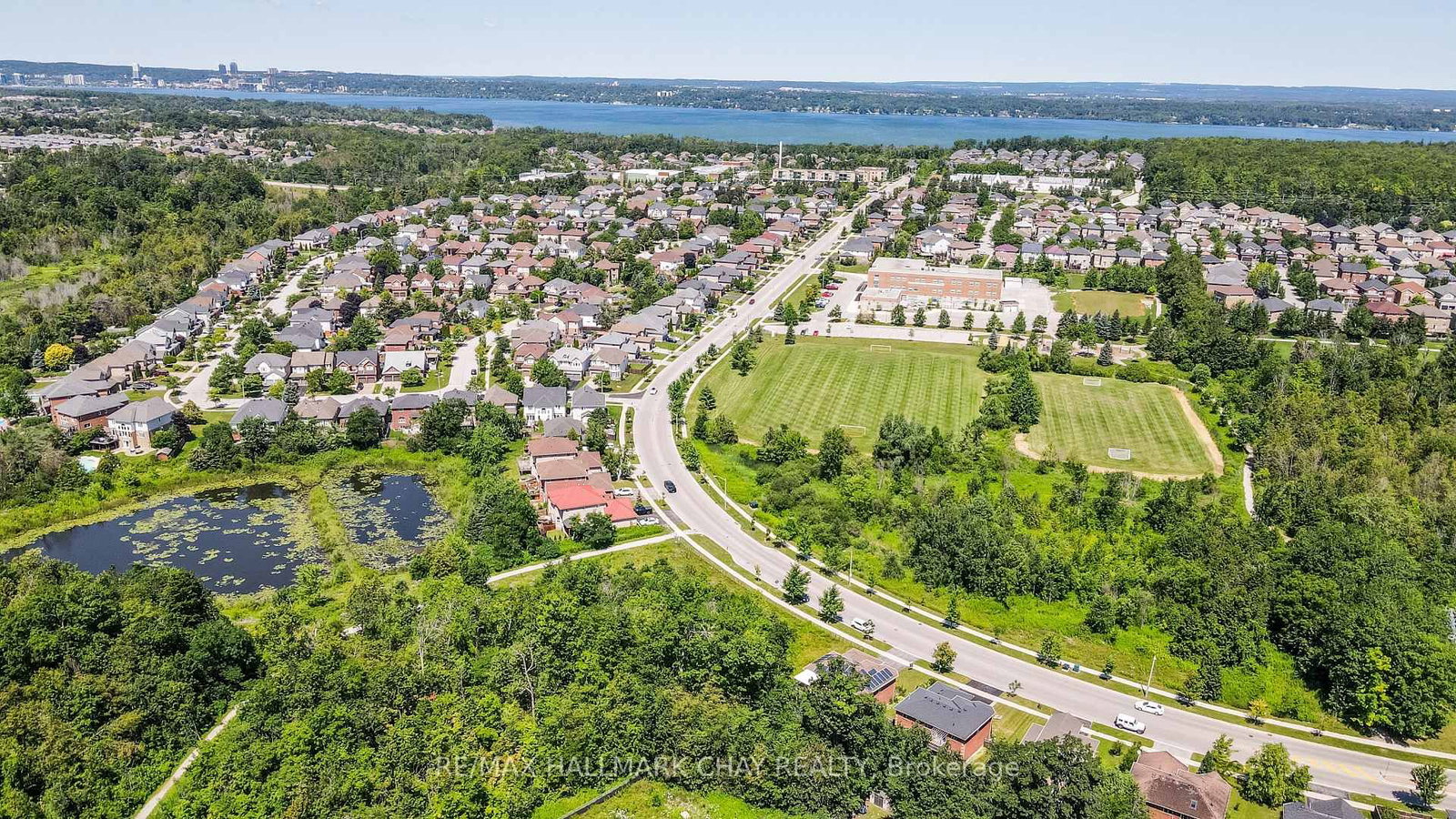 94 Sandringham Drive • Barrie, ON photo 39