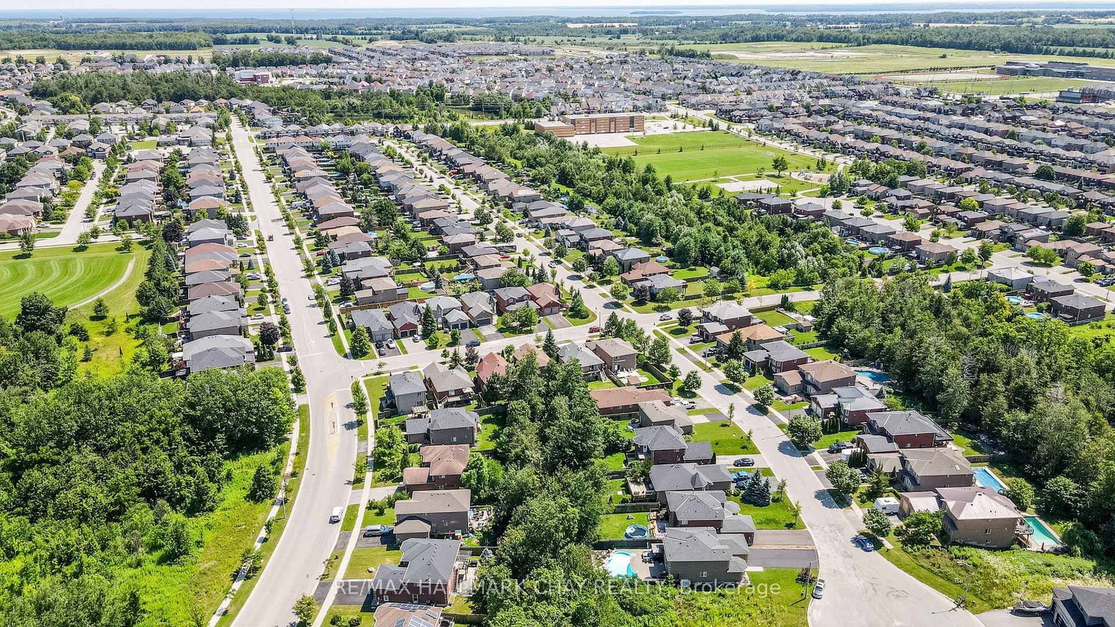 94 Sandringham Drive • Barrie, ON photo 48