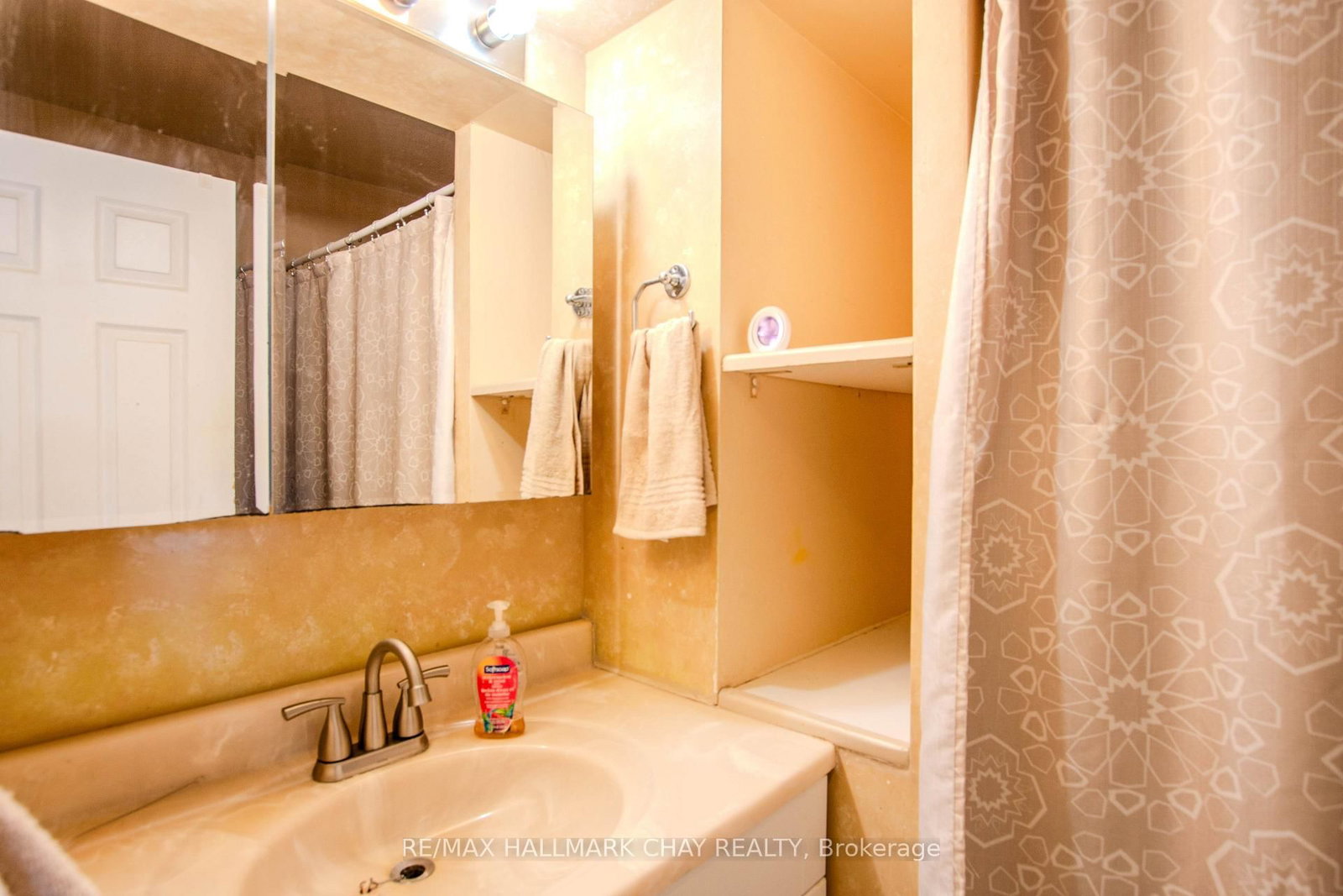 94 Sandringham Drive • Barrie, ON photo 50
