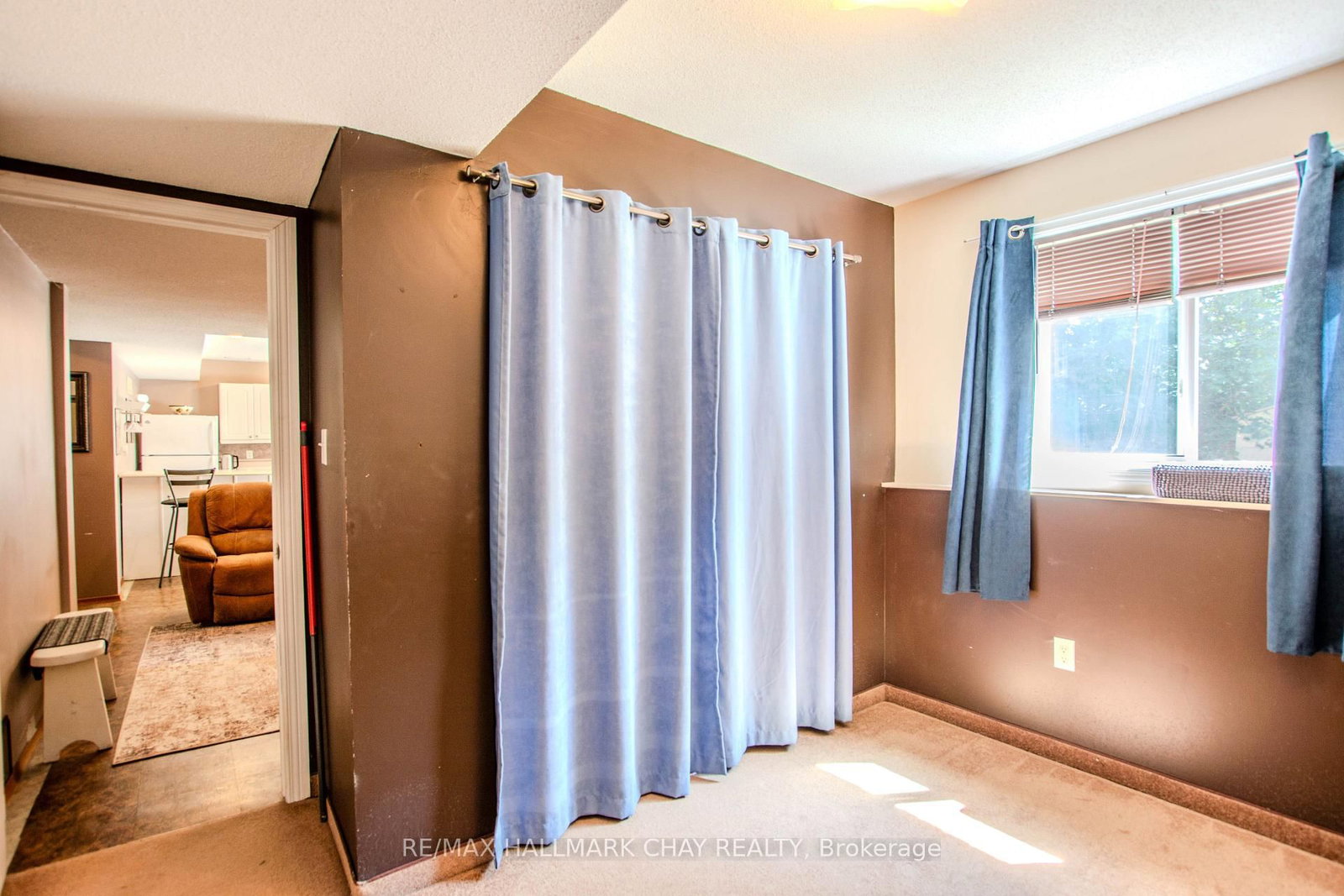 94 Sandringham Drive • Barrie, ON photo 58