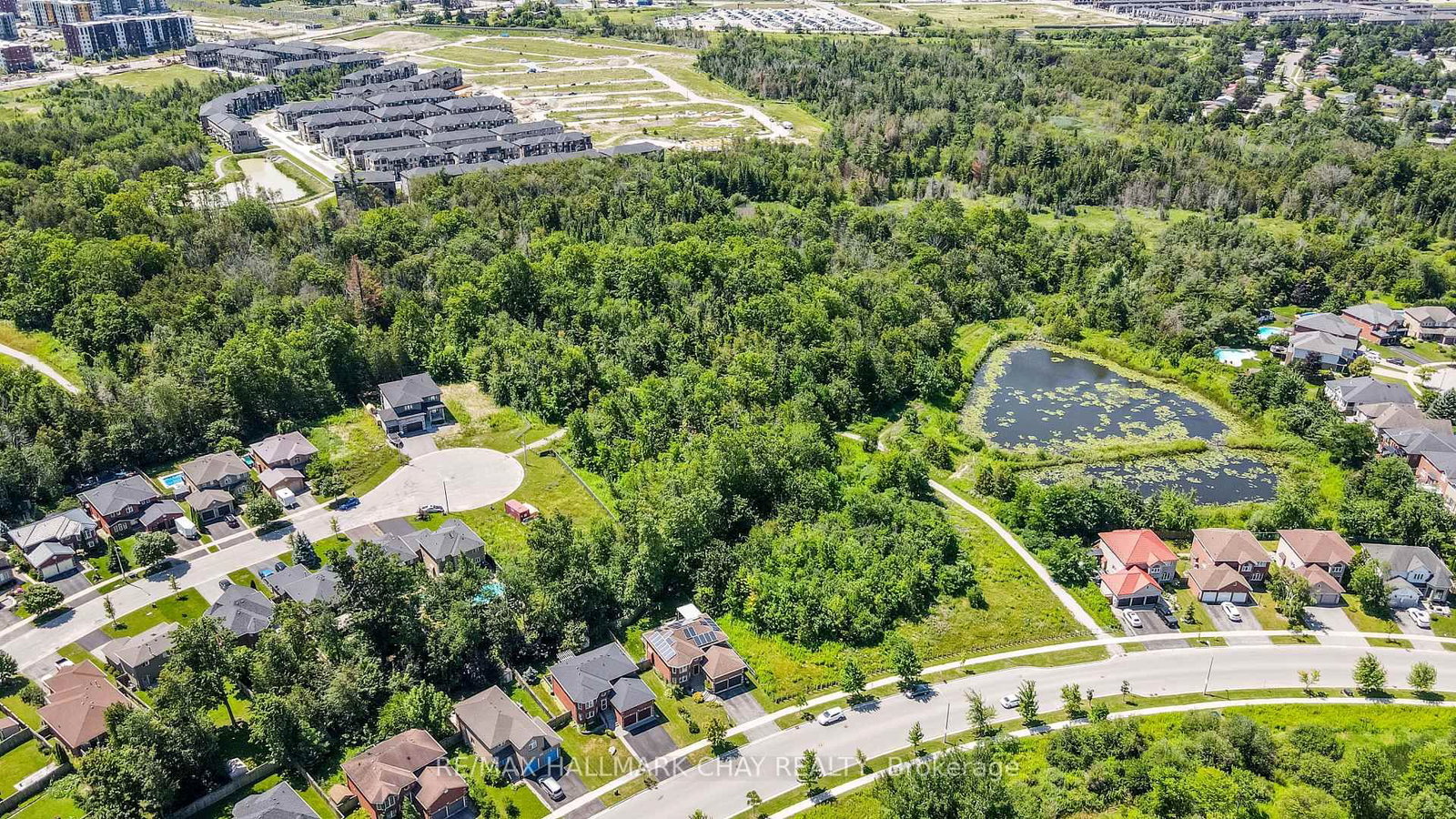 94 Sandringham Drive • Barrie, ON photo 59