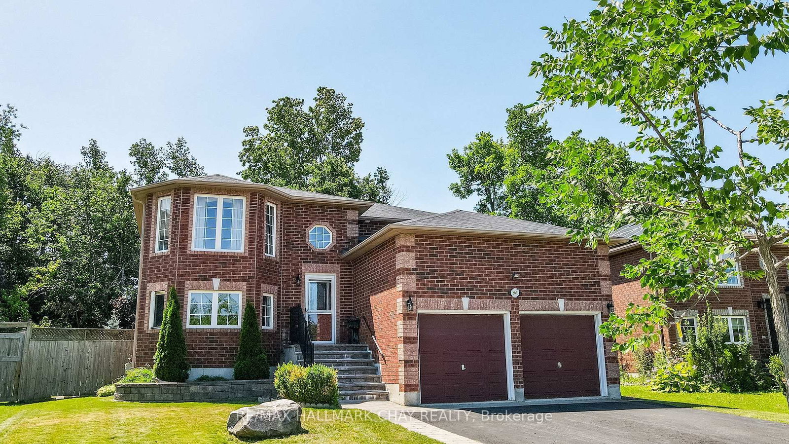 94 Sandringham Drive • Barrie, ON photo 8