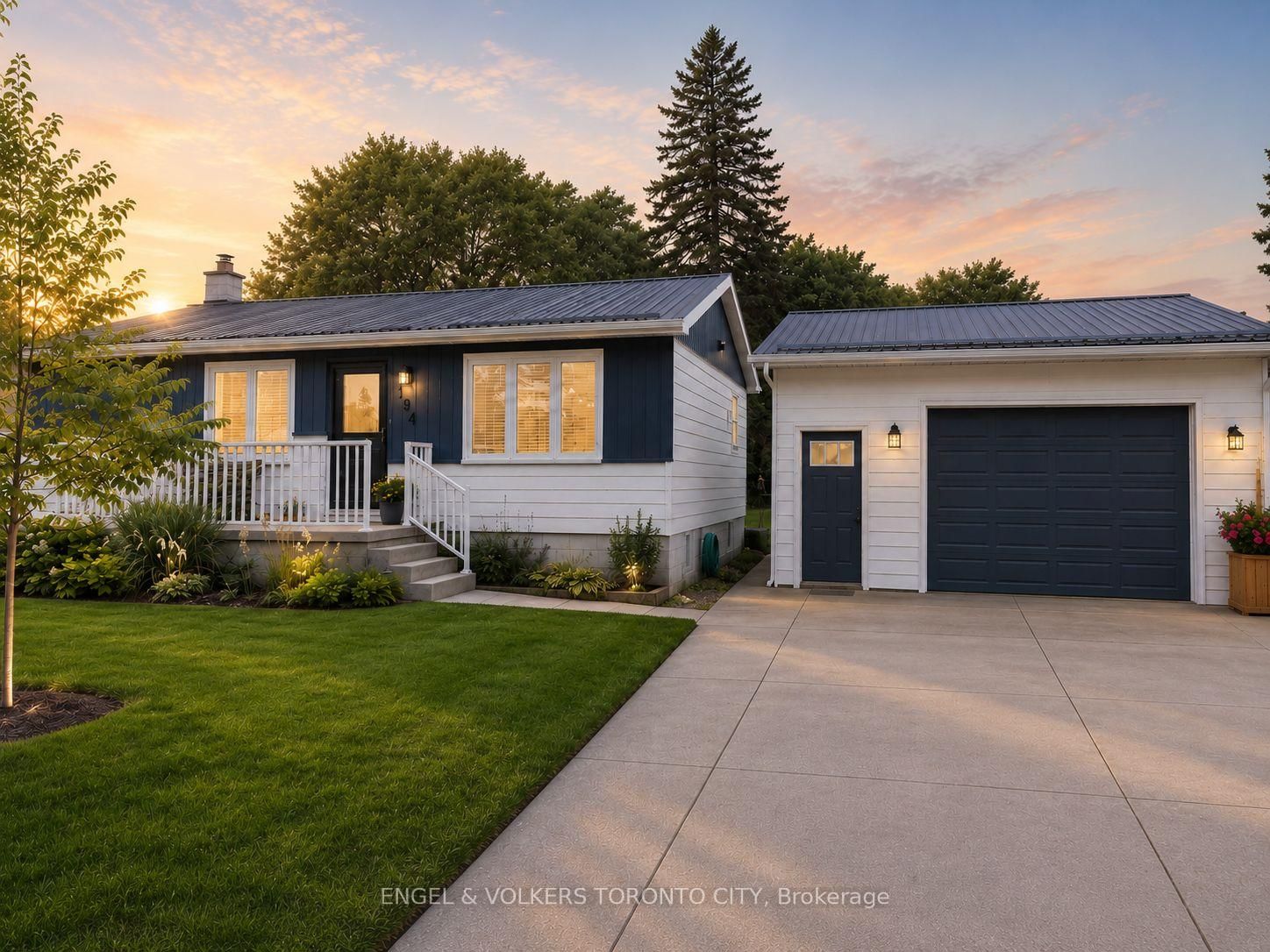 194 Library Street • Clearview, ON photo 1