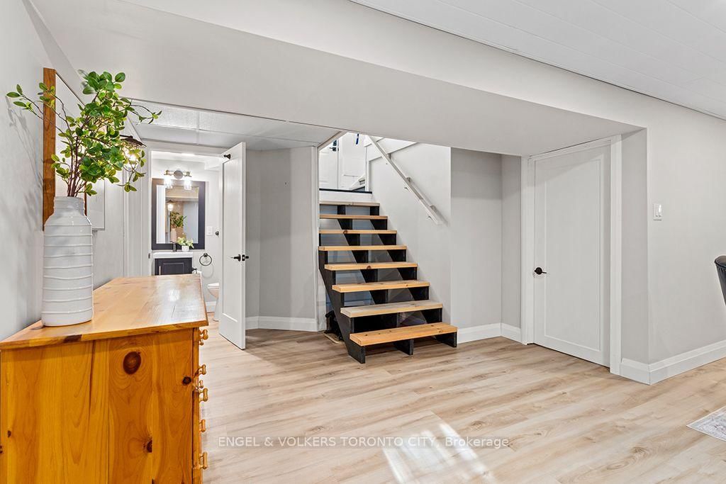 194 Library Street • Clearview, ON photo 14