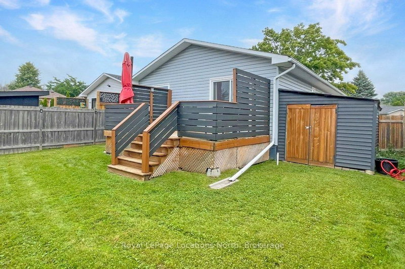 642 Spruce St photo 4