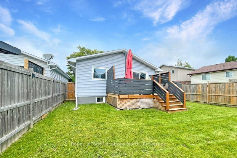 642 Spruce St photo 5