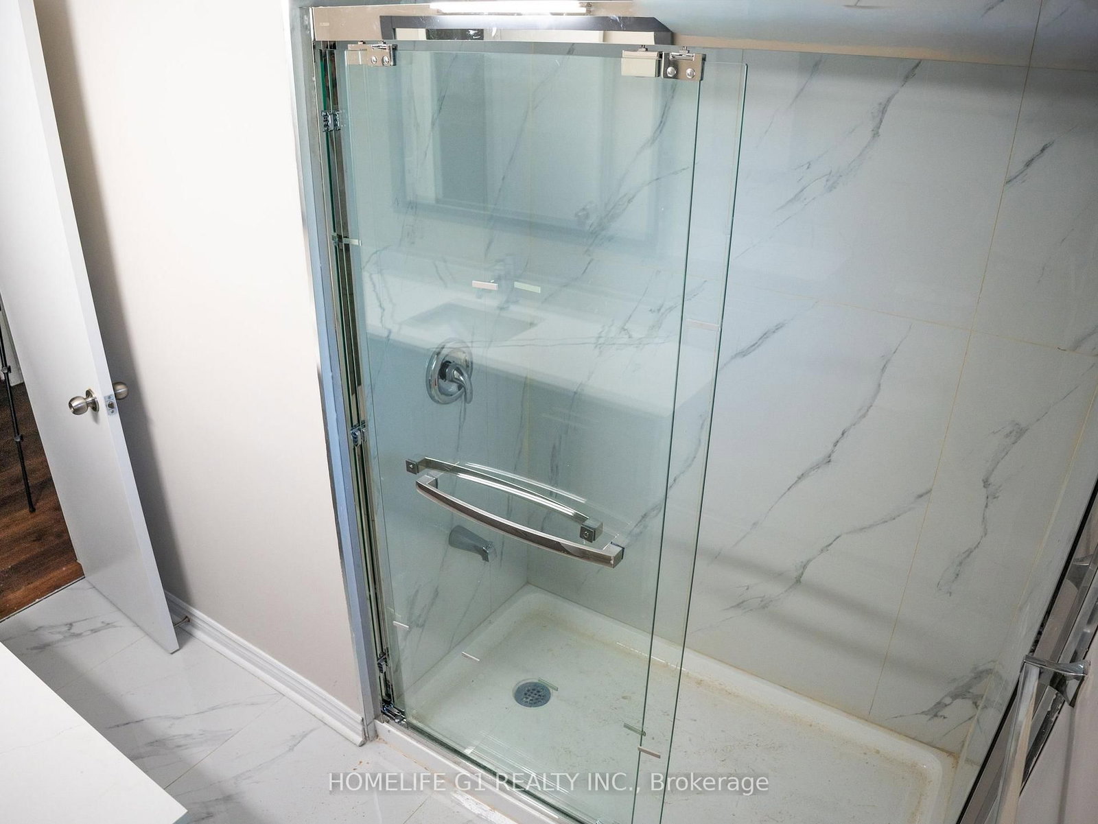 330 Grove Street E • Barrie, ON photo 18