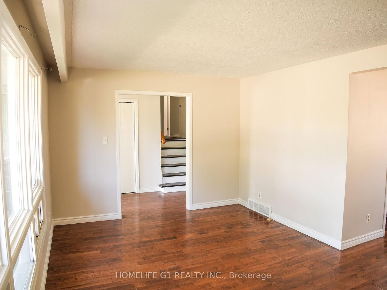 330 Grove Street E • Barrie, ON photo 25