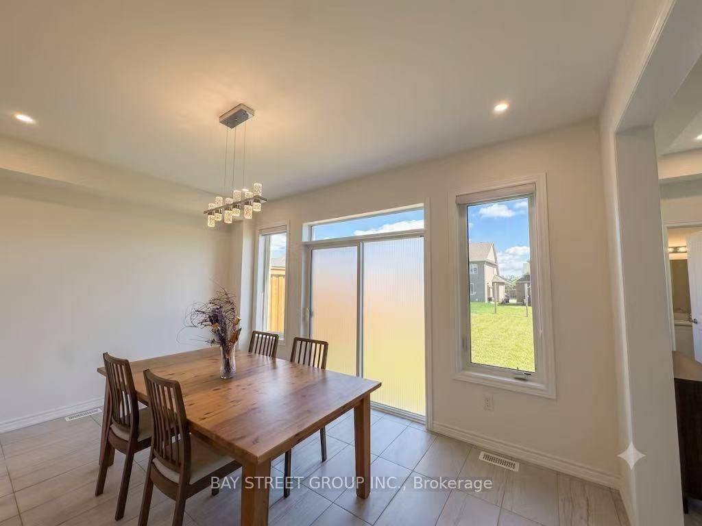 27 Samuel Crescent • Springwater, ON photo 19