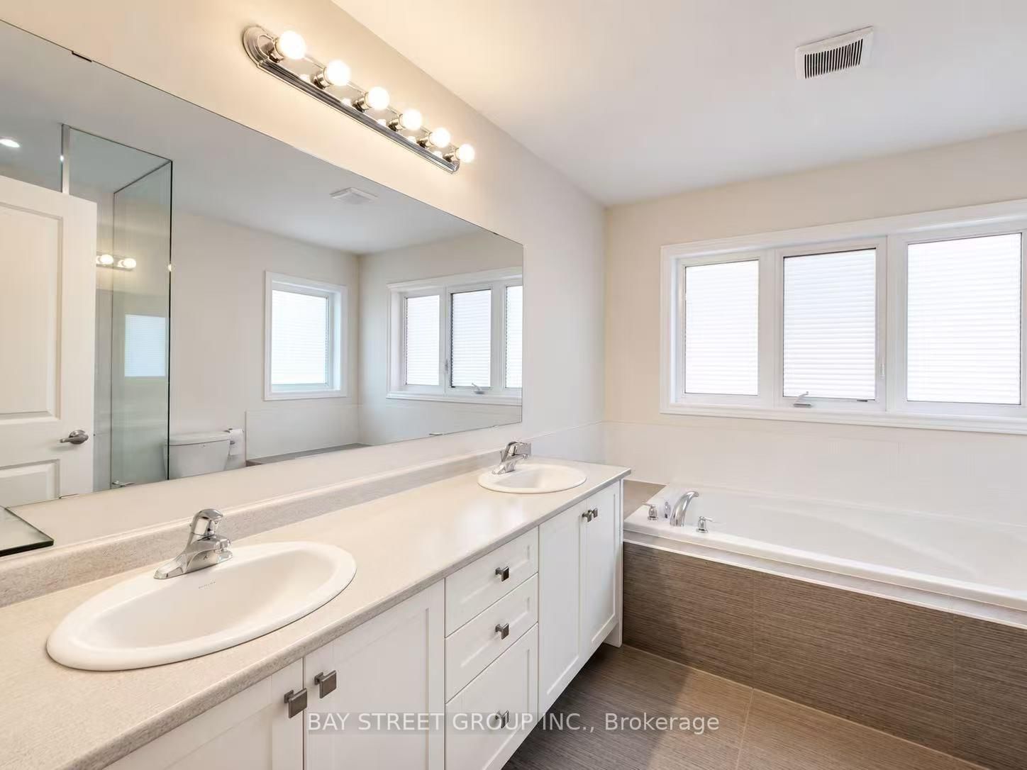 27 Samuel Crescent • Springwater, ON photo 28