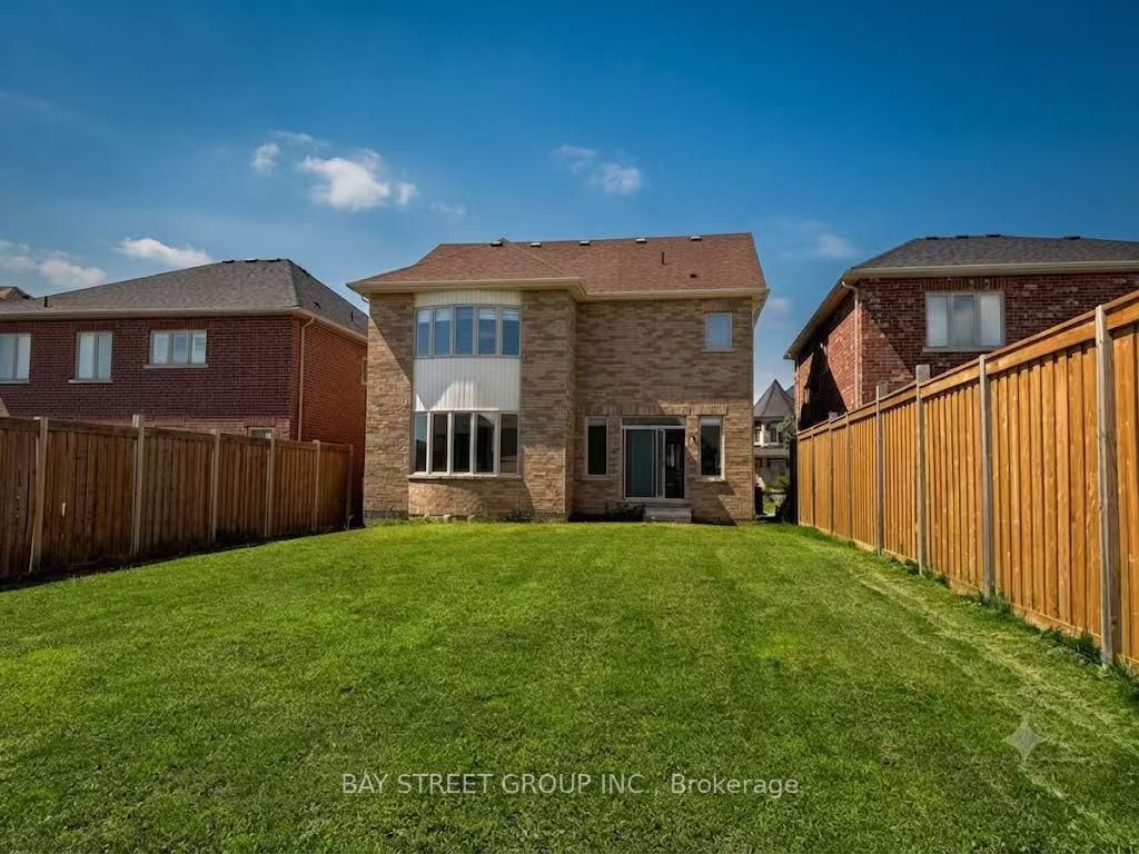 27 Samuel Crescent • Springwater, ON photo 40