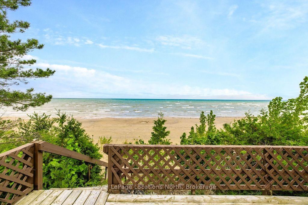1864 Shore Lane • Wasaga Beach, ON photo 18