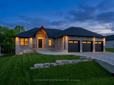 Detached House for sale at 5 Jean Miller Court, Springwater, Ontario, L9X 2B1 - Snow Valley - MLS: S13627524