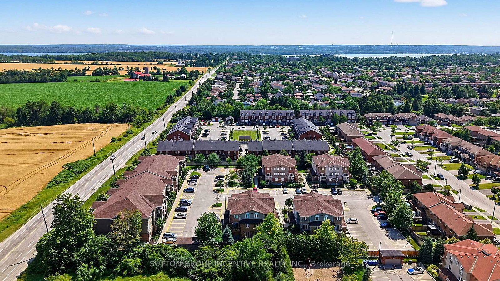 139 Sydenham Wells • #7 • Barrie, ON photo 34