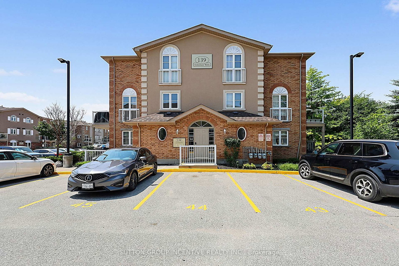 139 Sydenham Wells • #7 • Barrie, ON photo 36