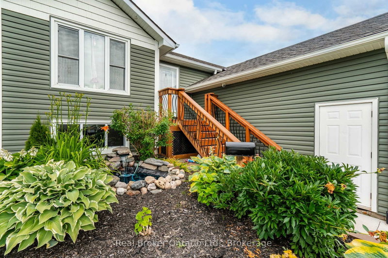 44 Byrnes Crescent
