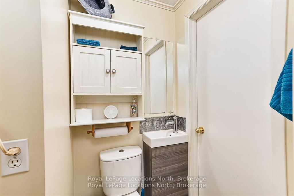 227 Superior Street • Clearview, ON photo 34