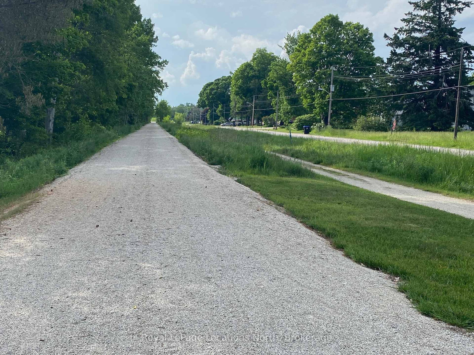 227 Superior Street • Clearview, ON photo 46