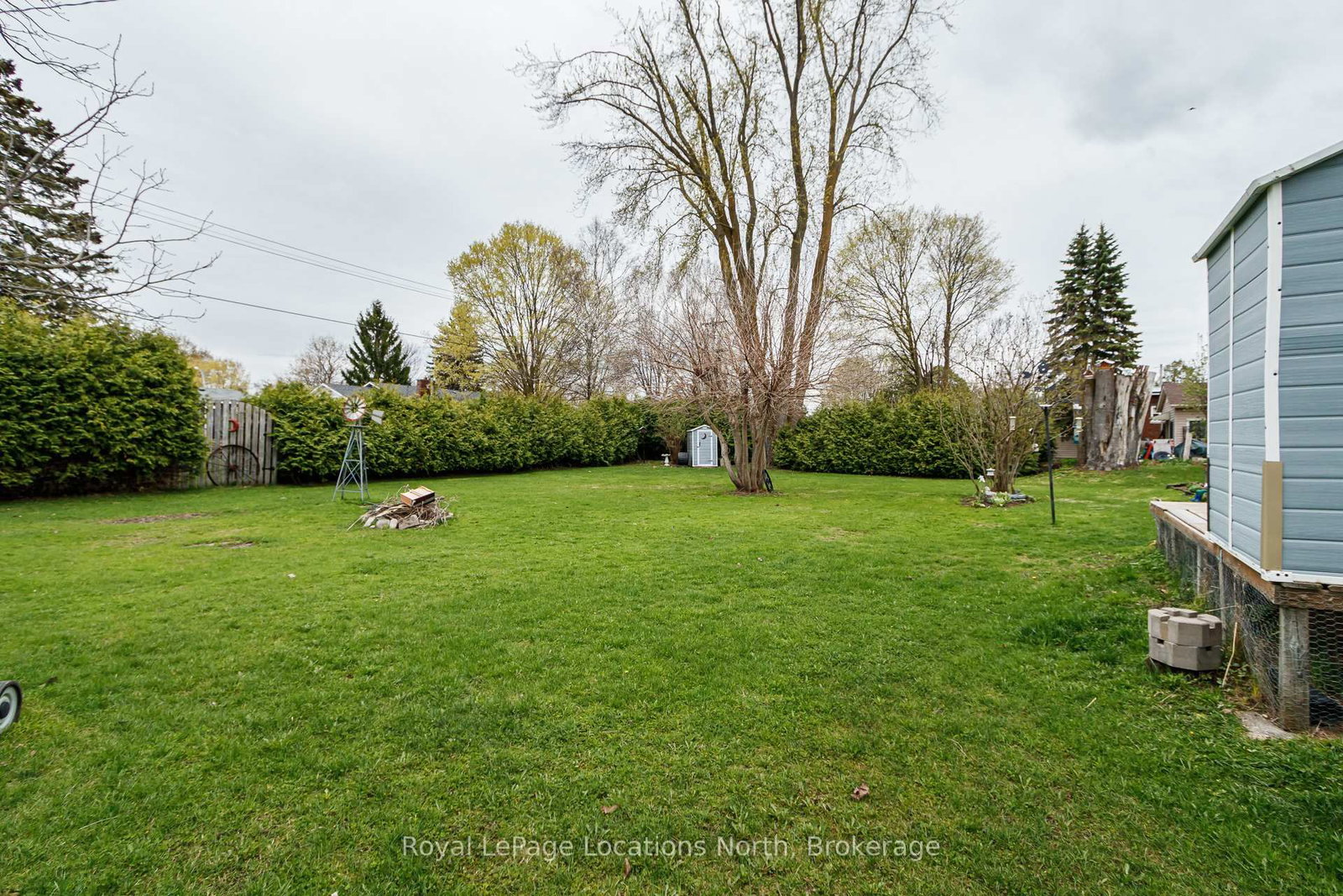227 Superior Street • Clearview, ON photo 6