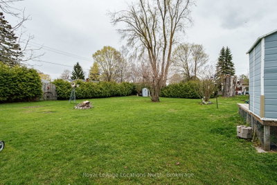 227 Superior Street • Clearview, ON photo 6