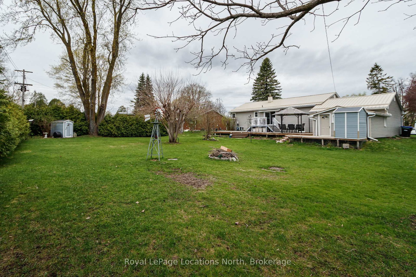 227 Superior Street • Clearview, ON photo 7