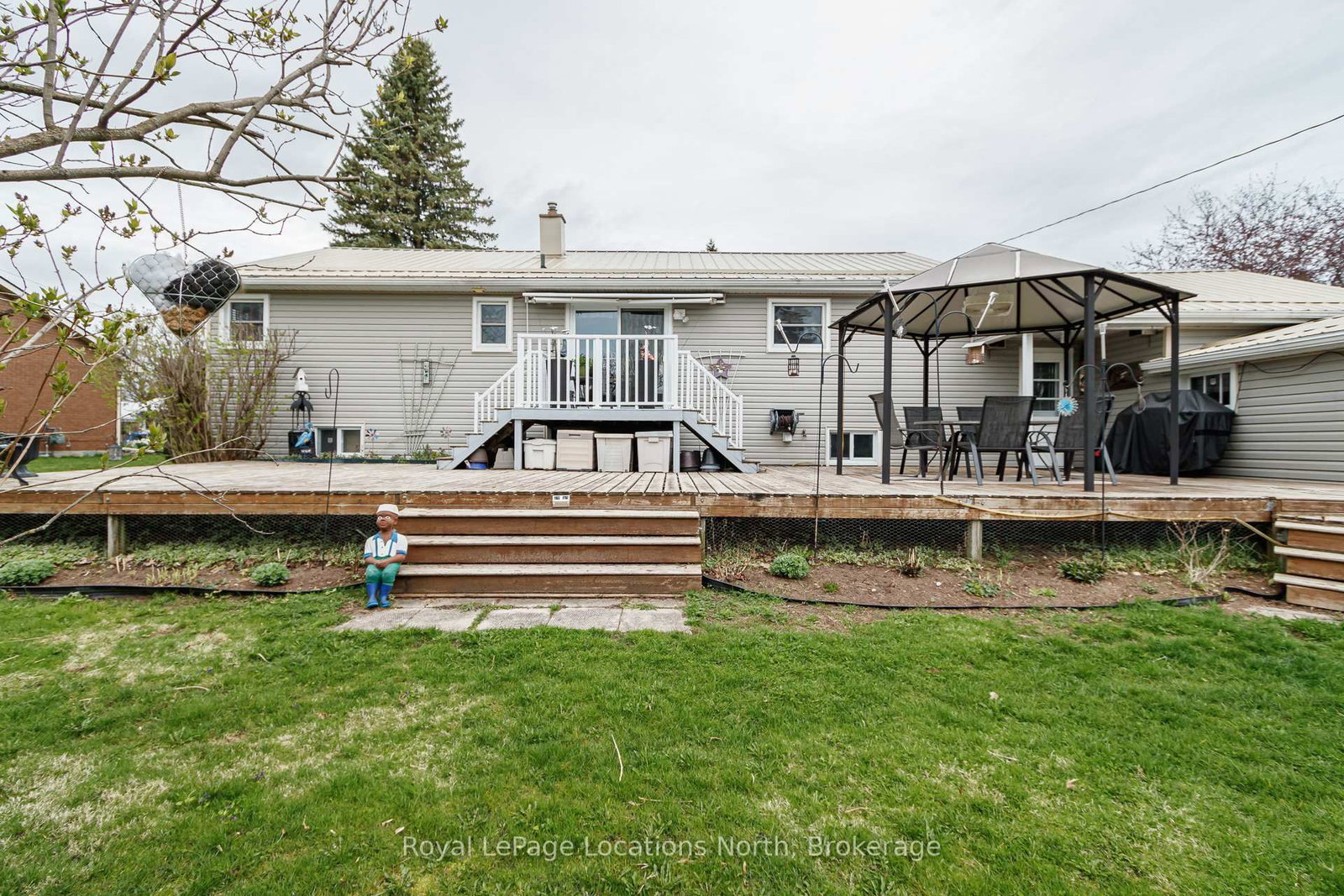 227 Superior Street • Clearview, ON photo 8