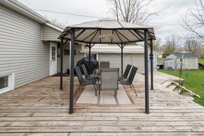 227 Superior Street • Clearview, ON photo 9