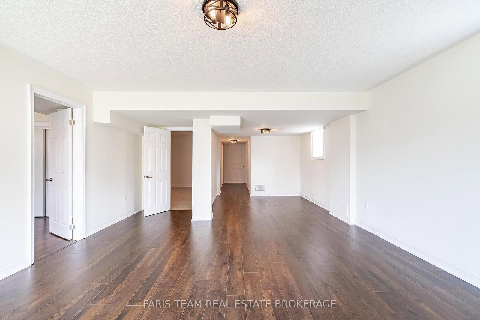 33 Pearl Street • Wasaga Beach, ON photo 38