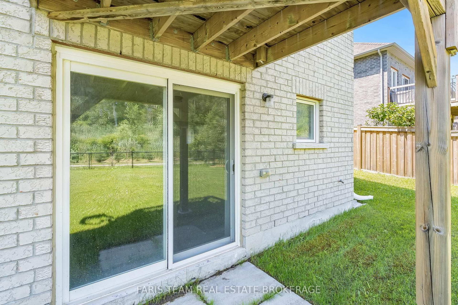 Listing Image 43