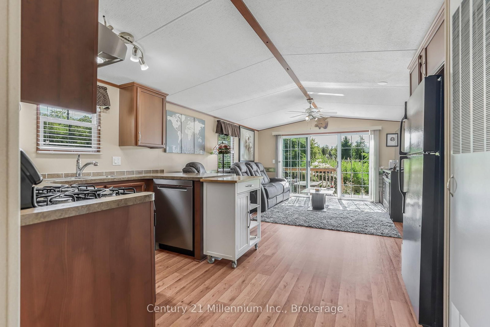 19 White Pines Trail • Wasaga Beach, ON photo 15