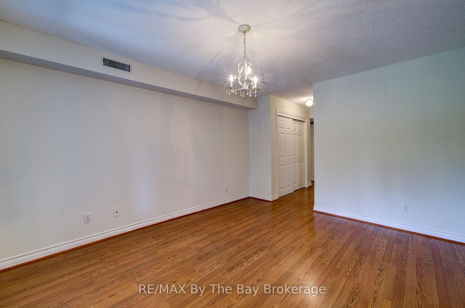 30 Mulligan Lane • #8 • Wasaga Beach, ON photo 34