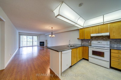 30 Mulligan Lane • #8 • Wasaga Beach, ON photo 5