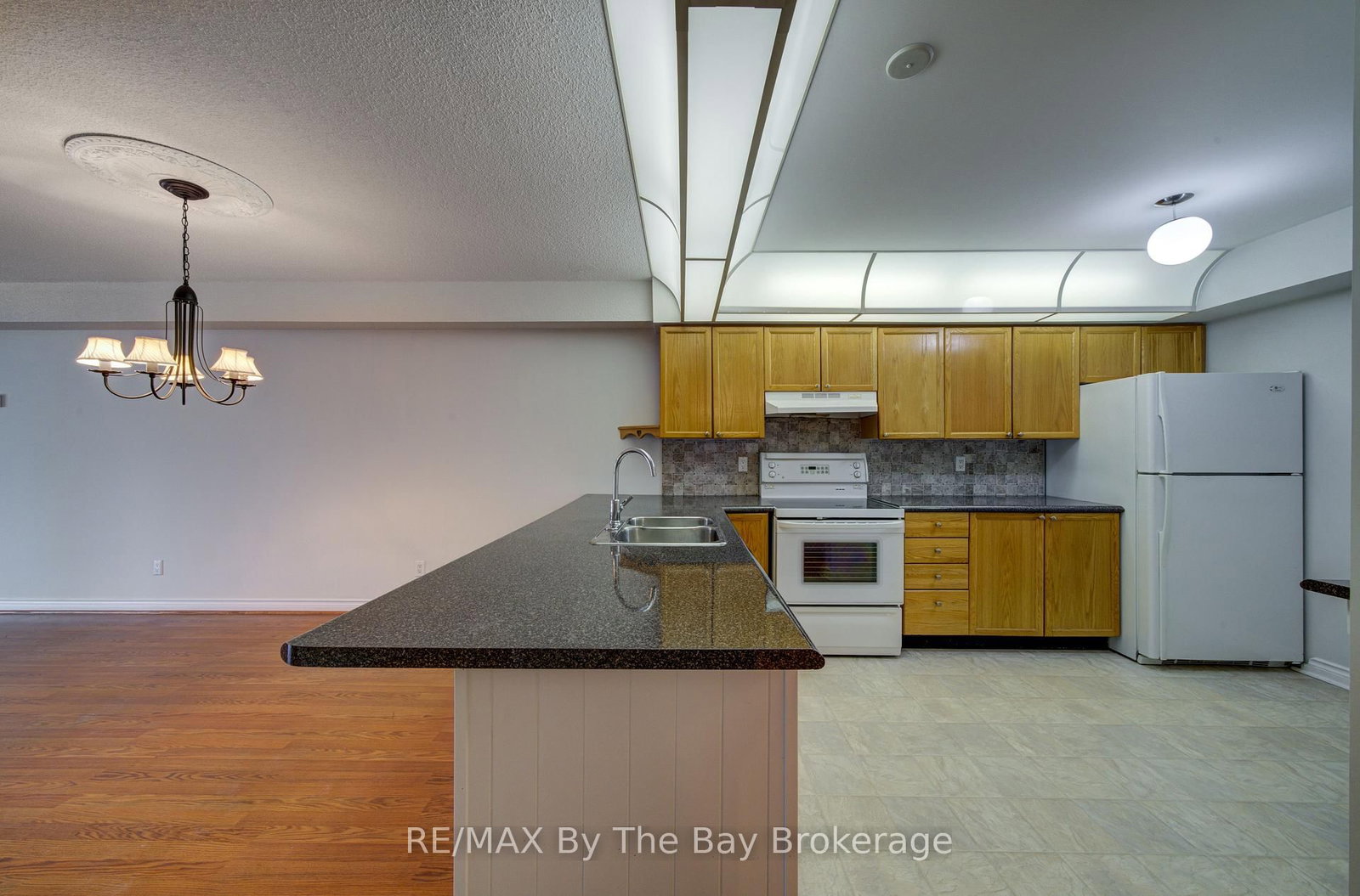 30 Mulligan Lane • #8 • Wasaga Beach, ON photo 6