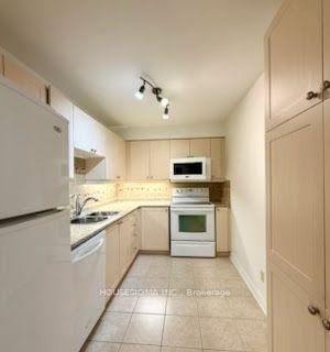 500 MAPLEVIEW Drive