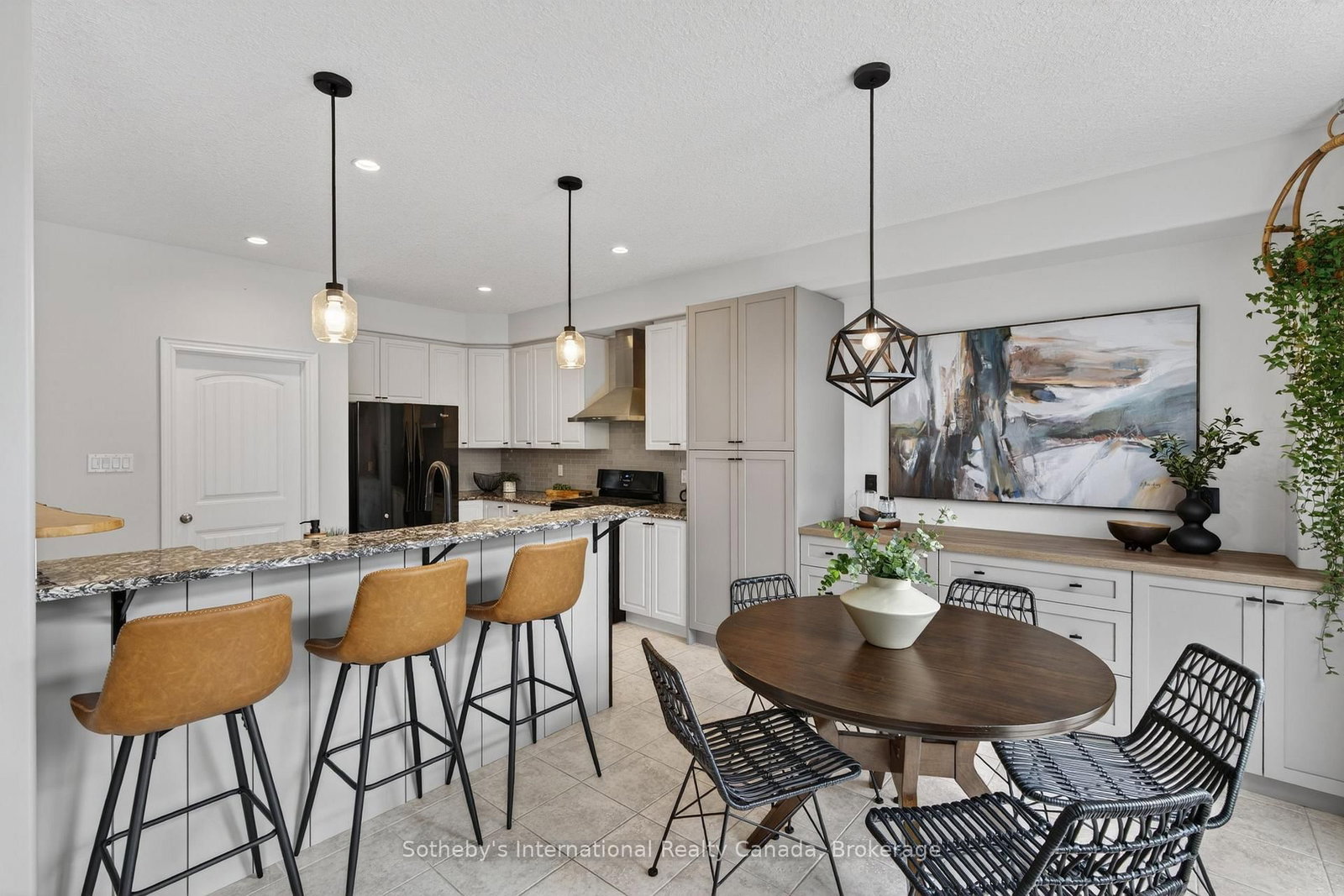 19 Garbutt Crescent • Collingwood, ON photo 10