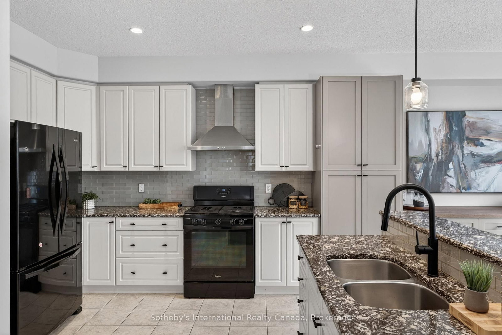 19 Garbutt Crescent • Collingwood, ON photo 13