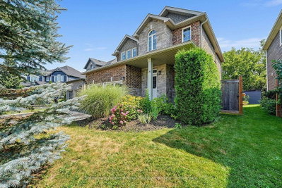 19 Garbutt Crescent • Collingwood, ON photo 3