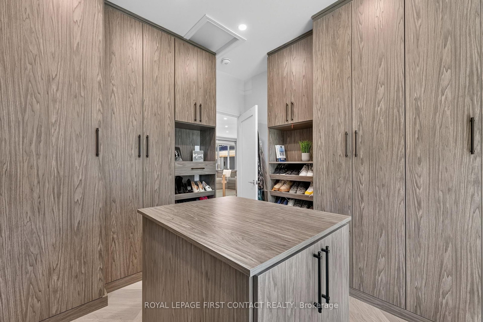 36 Grouse Glen • Barrie, ON photo 19
