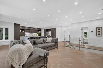 36 Grouse Glen • Barrie, ON photo 6
